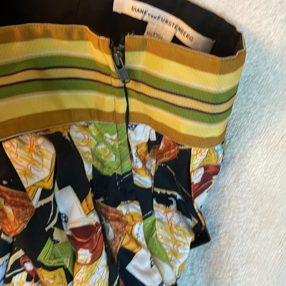 Diane Von Furstenberg Caranita Paris Themed Printed Pleated Skirt‎ size 2